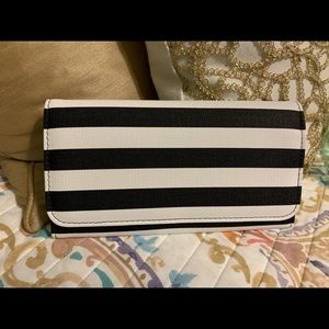 KUT from the Kloth wallet